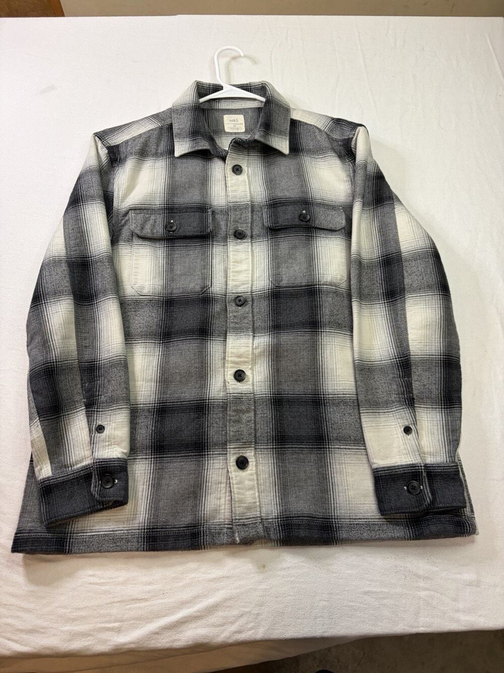 M&S The Overshirt Shacket Men’s Medium Gray Black Plaid Fleece Lined